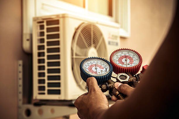 Professional Hvac Maintenance technician working in Westhampton Beach, NY